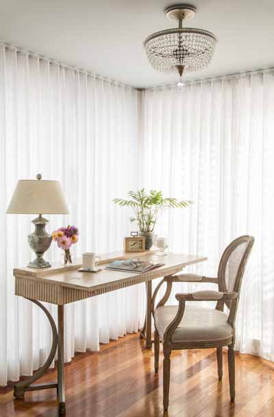 desk